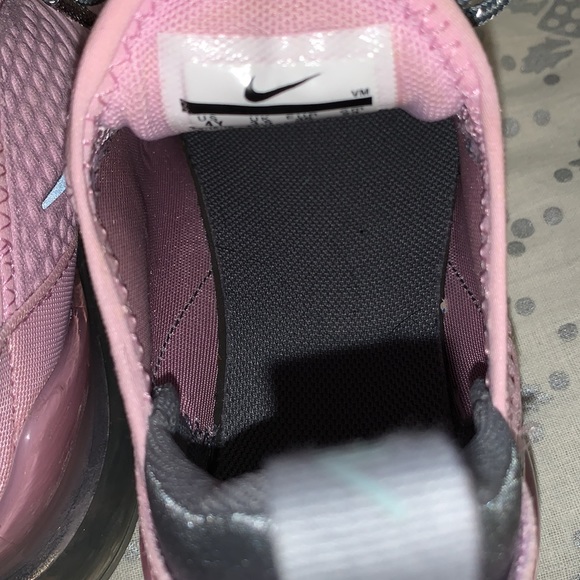 Nike Air Max 270s Size 4 KIDS - Picture 12 of 12